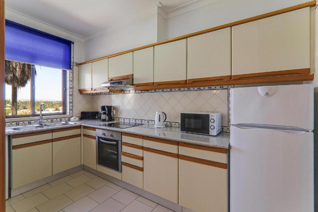 Apartamentos Ninho Das Gaivotas 阿尔布费拉 外观 照片