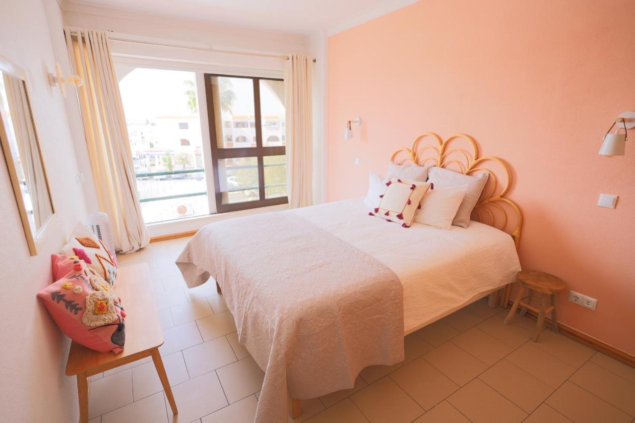 Apartamentos Ninho Das Gaivotas 阿尔布费拉 外观 照片